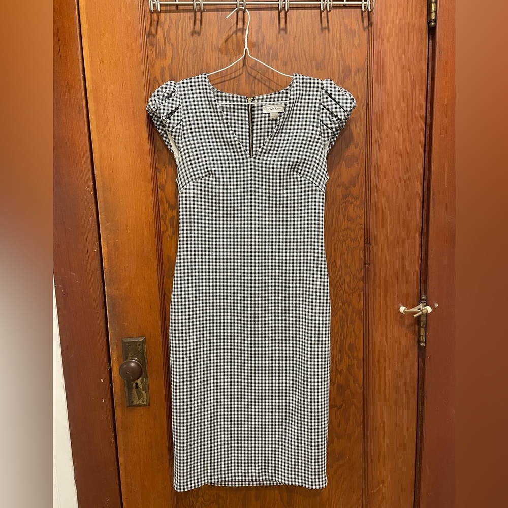 Calvin Klein Checker Pattern Dress - Small Puff Shoulder - Like New - US Women 2